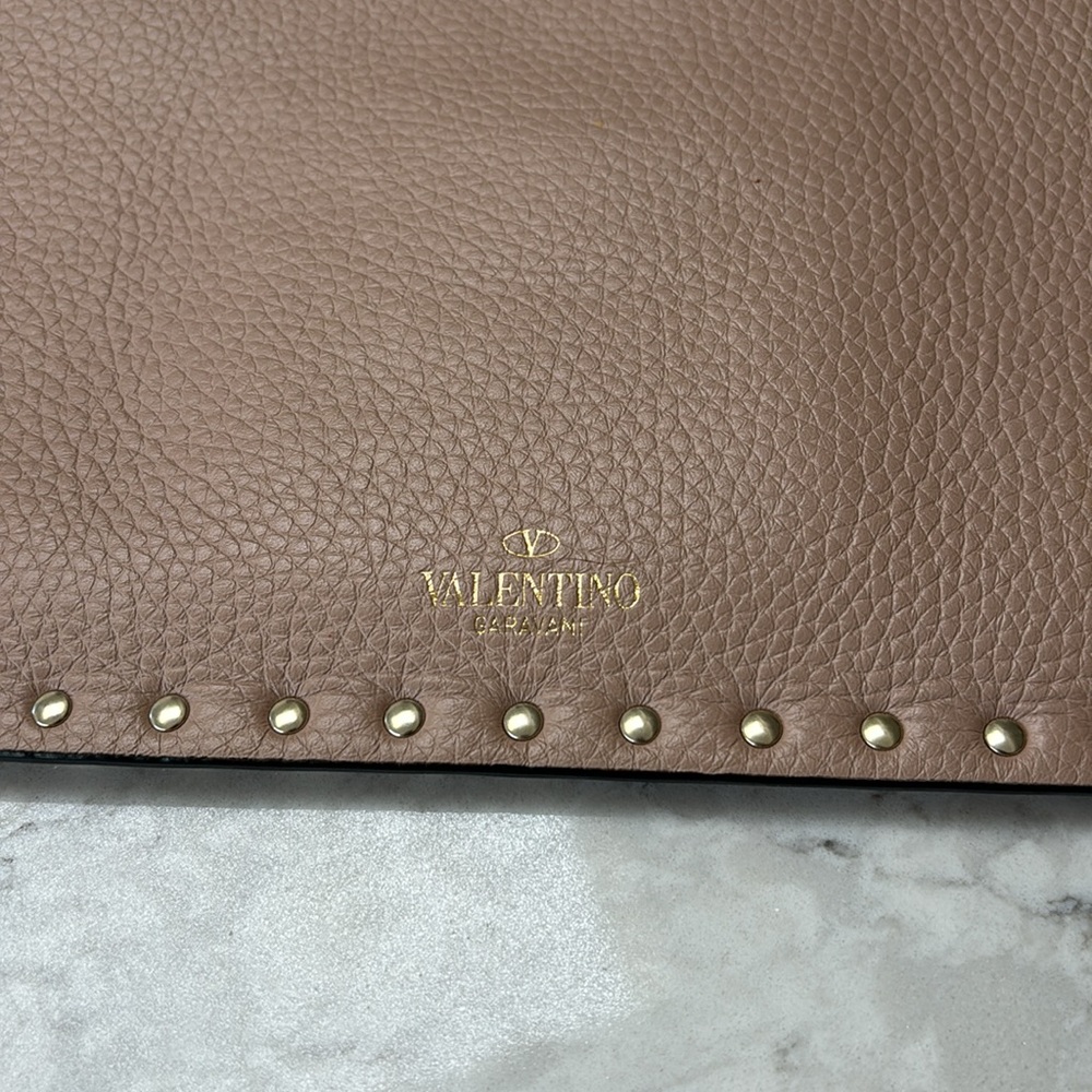 Valentino Garavani Clutch - Picture 5 of 5